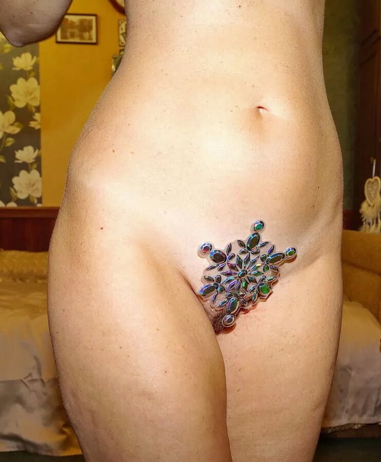 Naked Snowmaiden