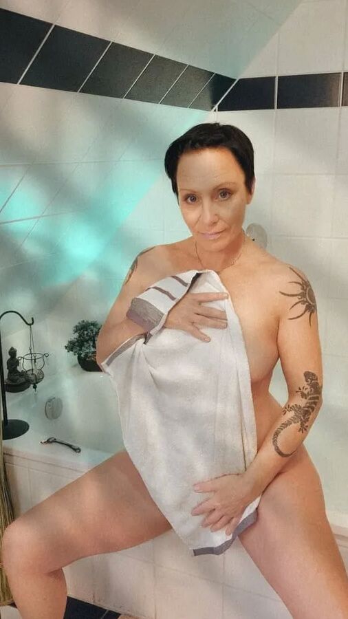 JaninaSecrets Free Photos