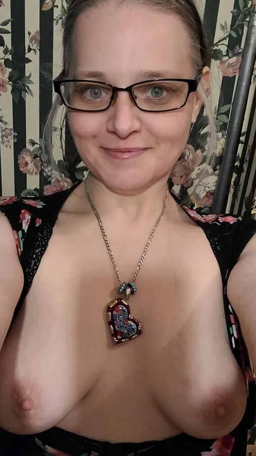 Kittielove1000 (Selfies)