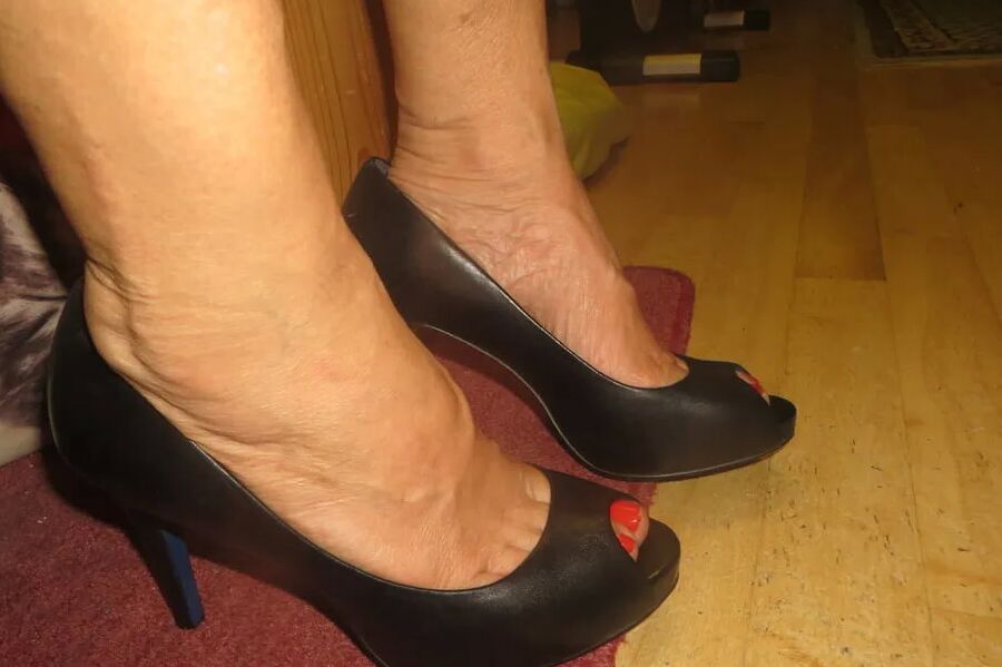 Compilation of my wifes sexy feet