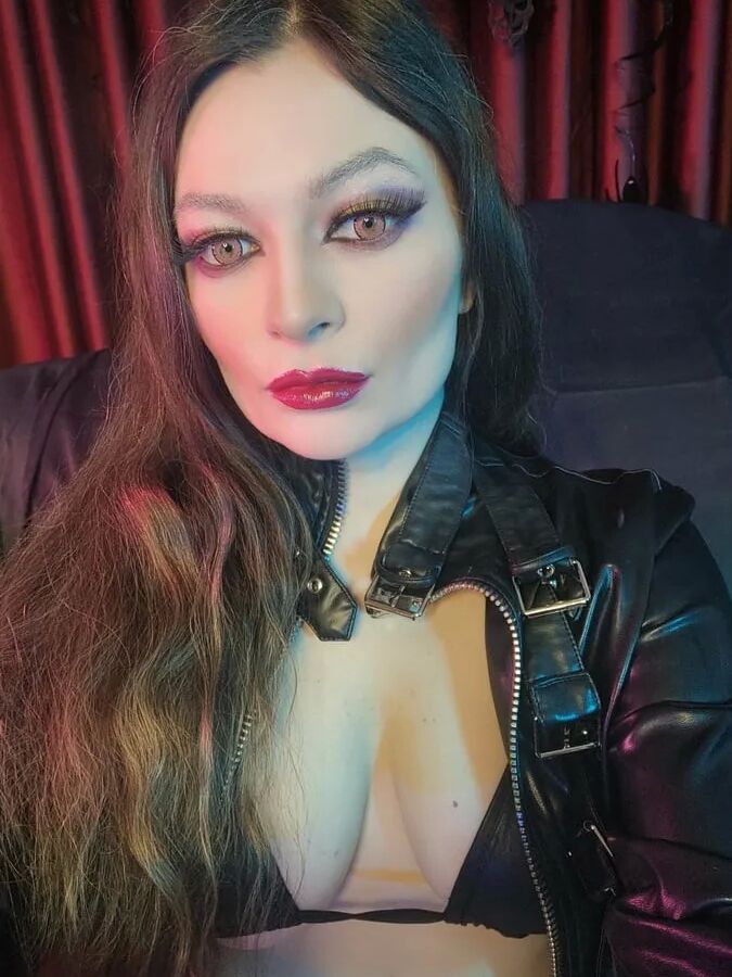 CyberXGoddess Free Photos