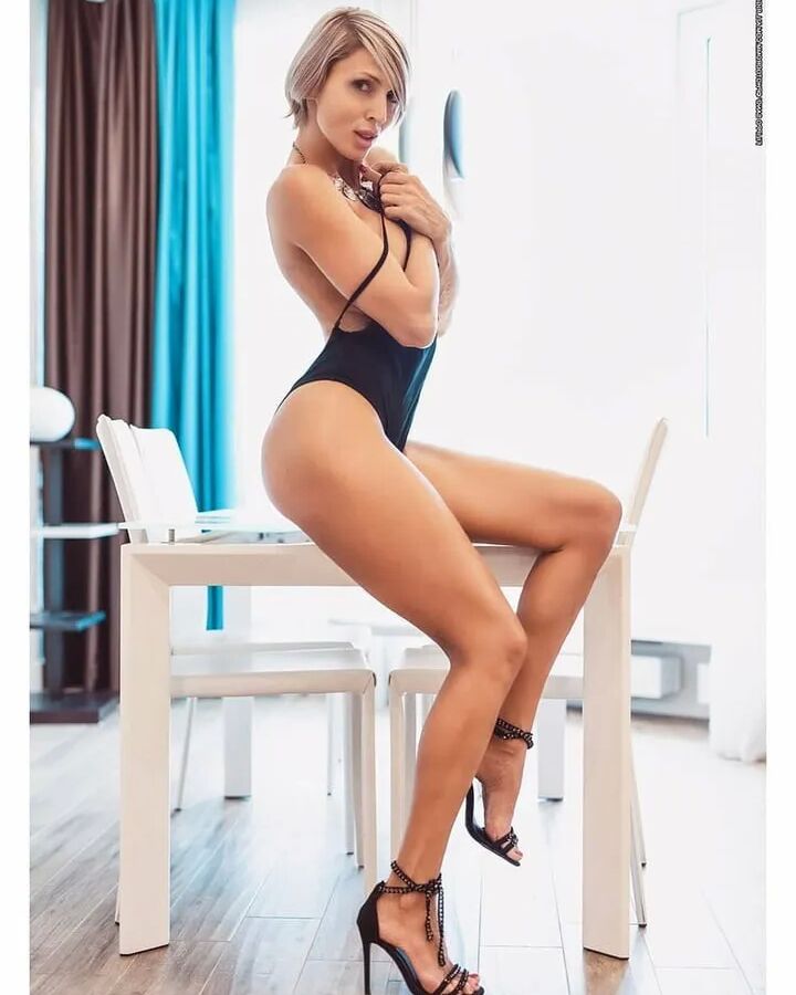 OlyaLove Free Photos