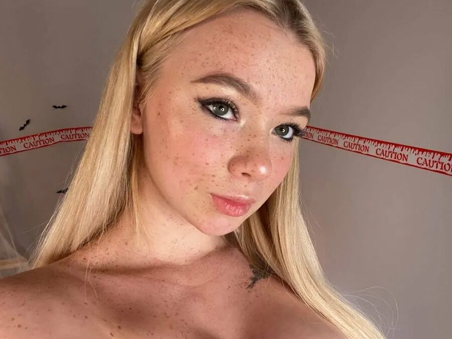 Dinky Emily Free Photos