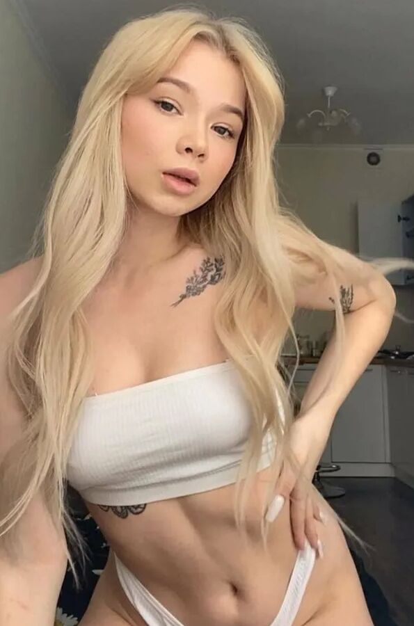 Dinky Emily Free Photos