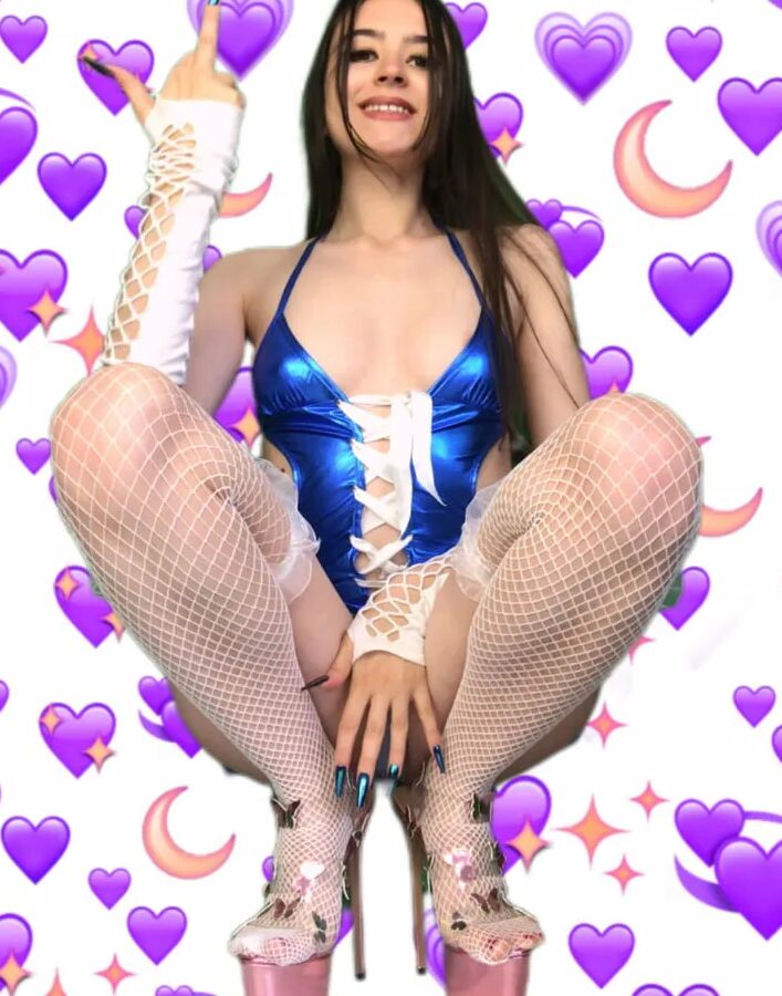 RichMasya Findom Goddess Free Photos