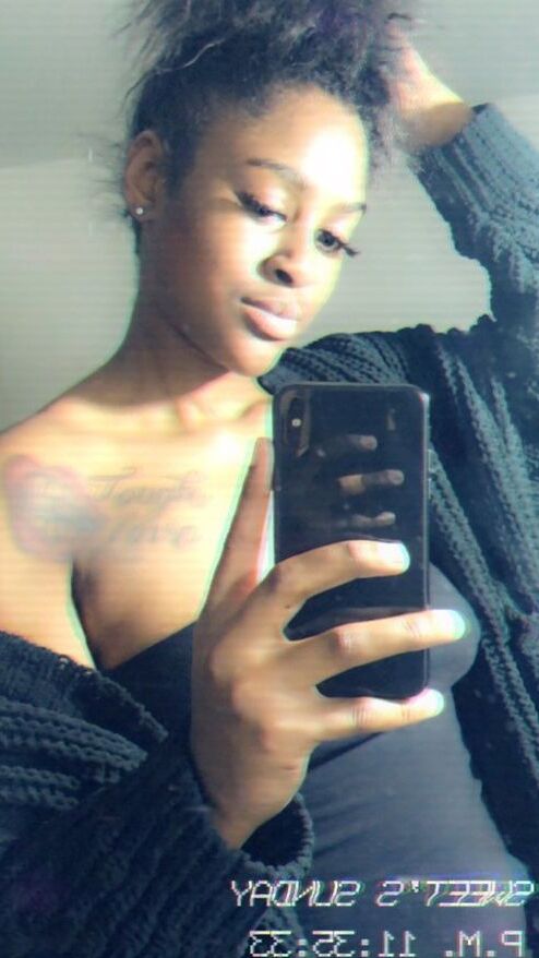 Sweettoothh nude