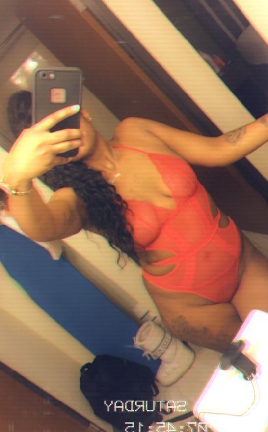 Sweettoothh nude