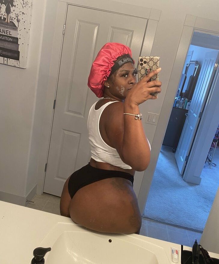 Sweettoothh nude