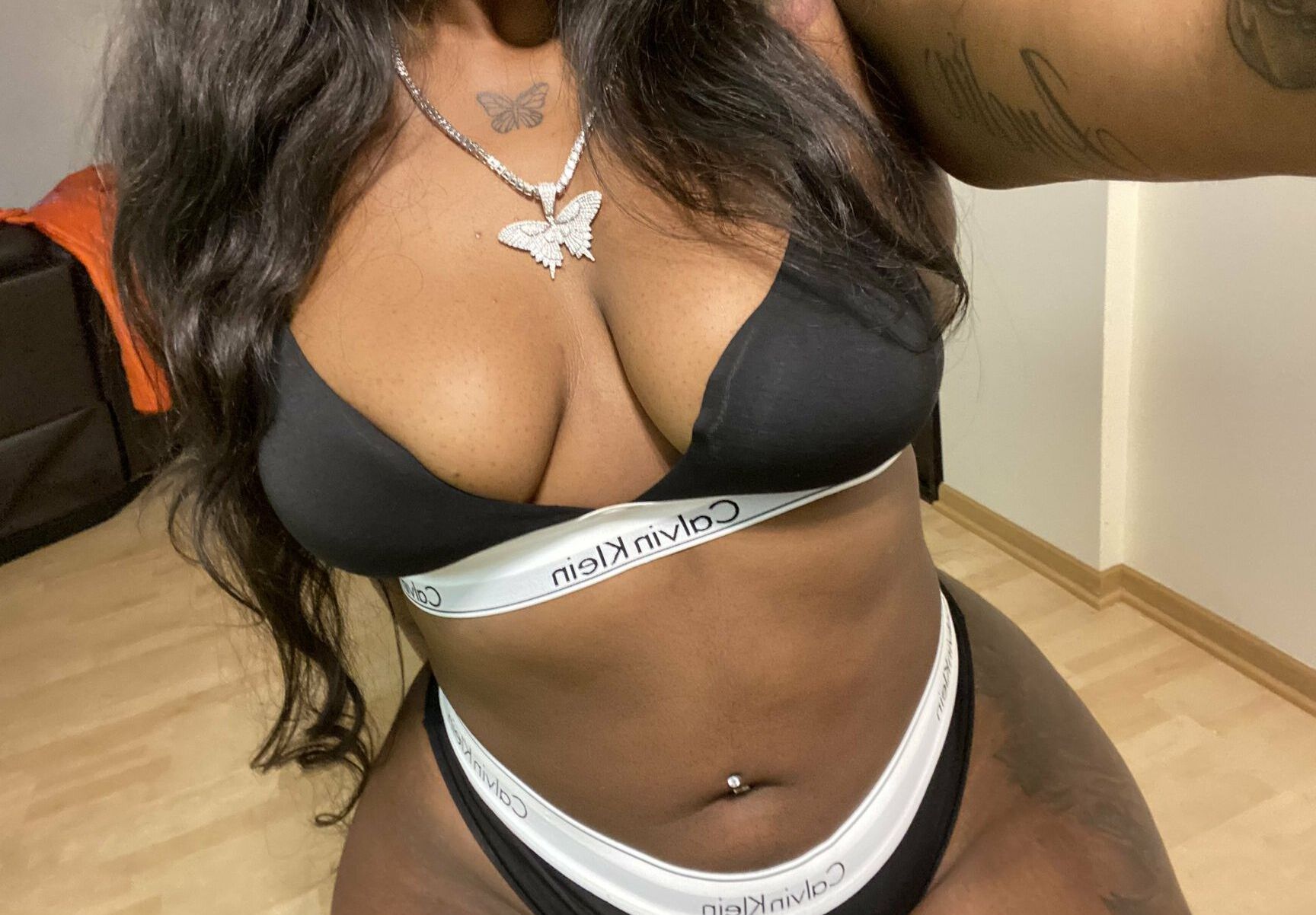 Sweettoothh nude