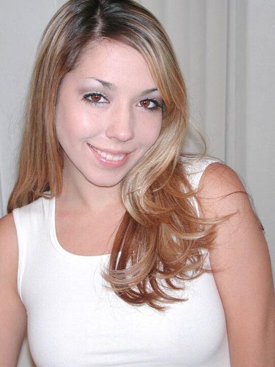 Pics of teen girl Ronni Tuscadero getting horny reading Maxim