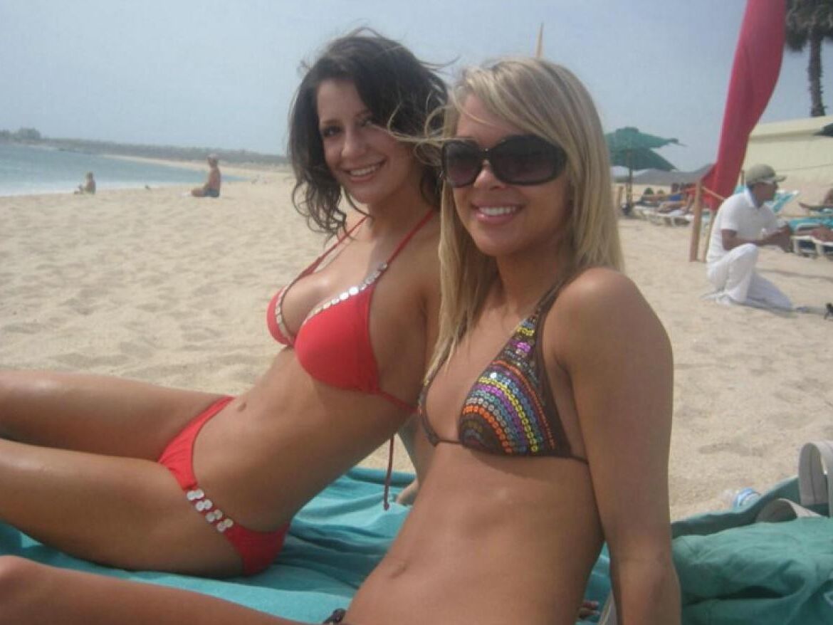 Amazing hot and sexy girl is caught on amateur video cam