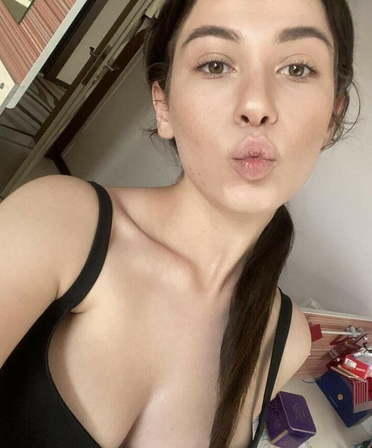 Cansu Cakal nude