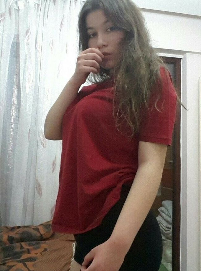 Cansu Cakal nude