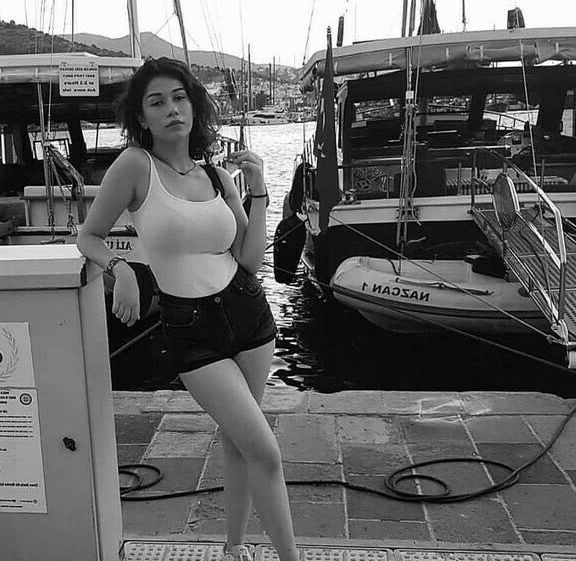 Cansu Cakal nude