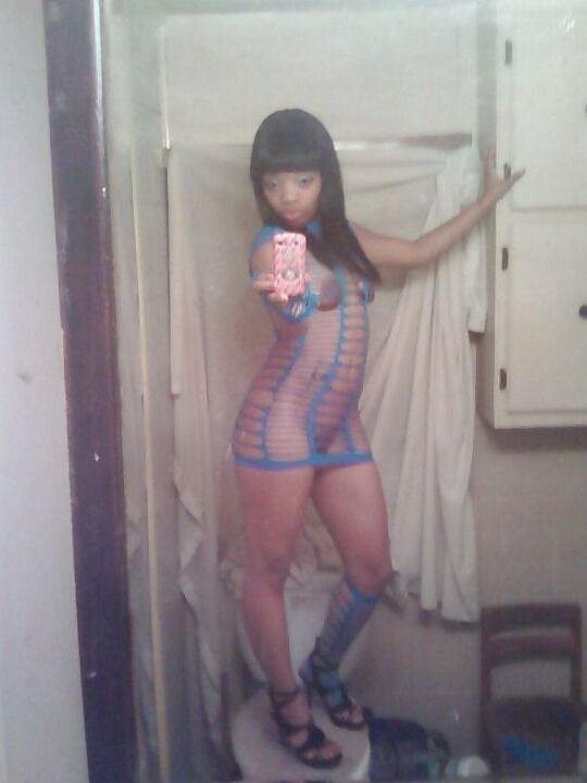 SELF SHOOT