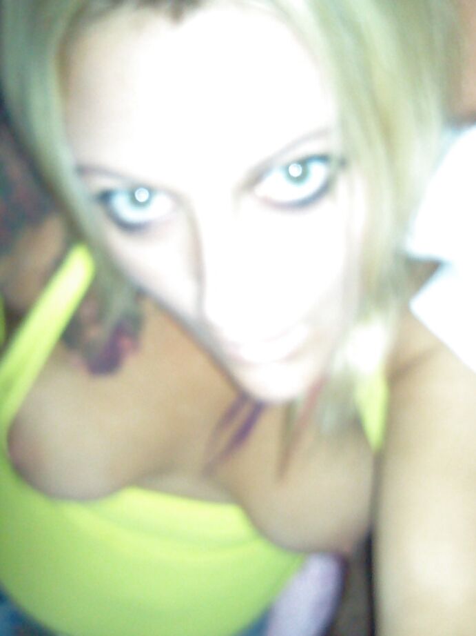 SELF SHOOT