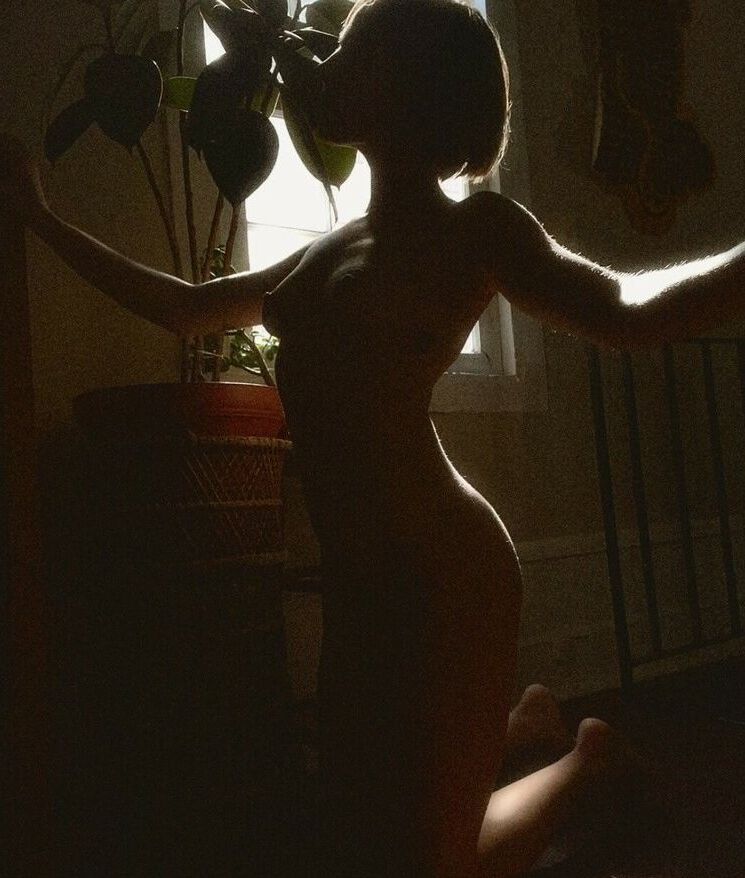 Wretched.Wren nude