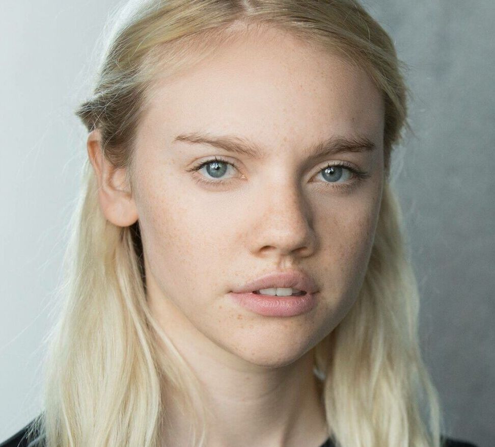 Áine Rose Daly nude