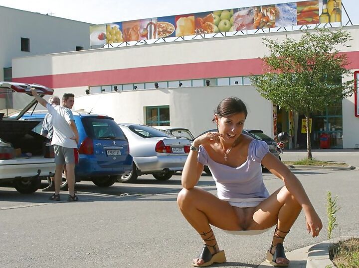 Nude In Street Vol .