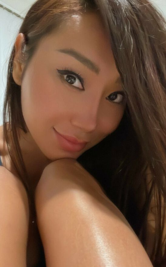 Nora Kyzy nude
