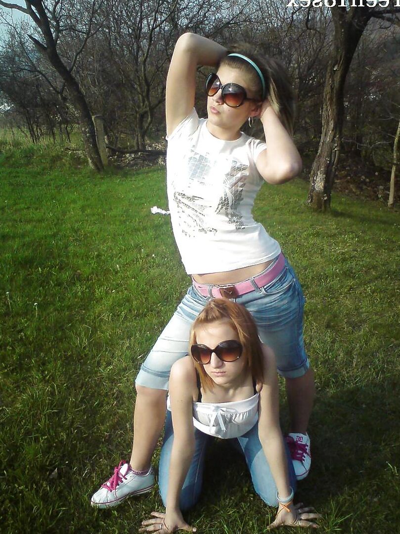 yo Teens outdoors