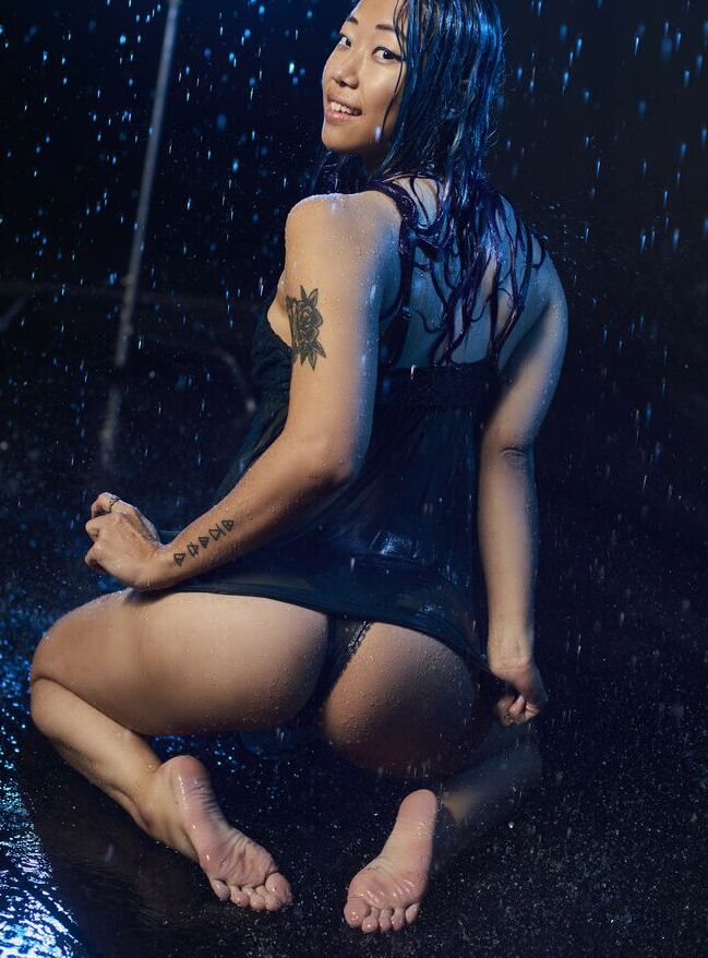 Parallaxstella nude