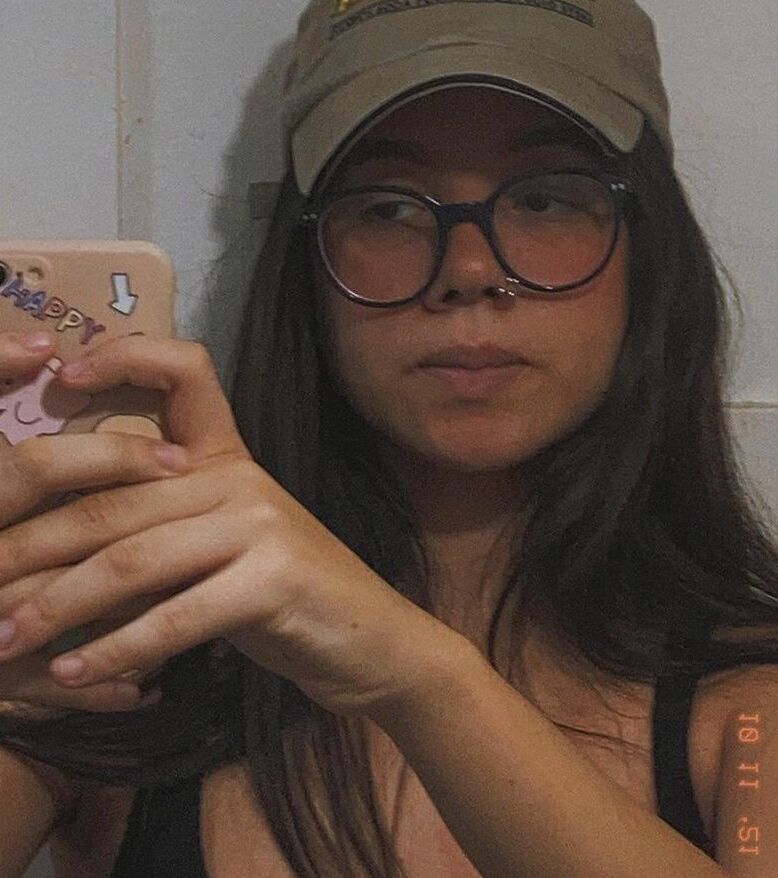 Doca ASMR nude