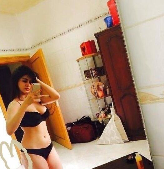 Very hot big boobs girl