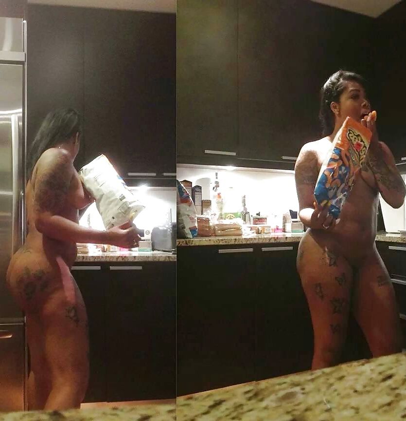 ITS JUST SUMTHIN ABOUT ASS IN THE KITCHEN VOL.