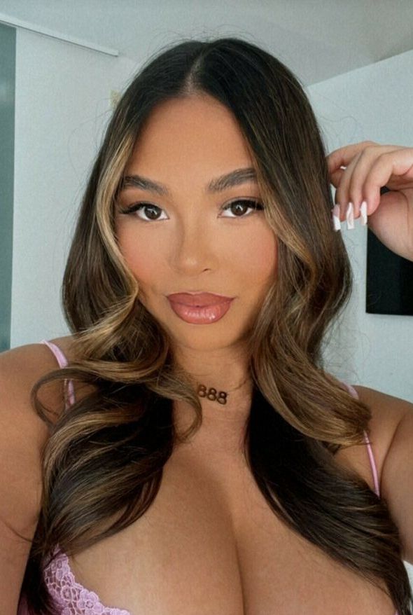 Linda Vo nude