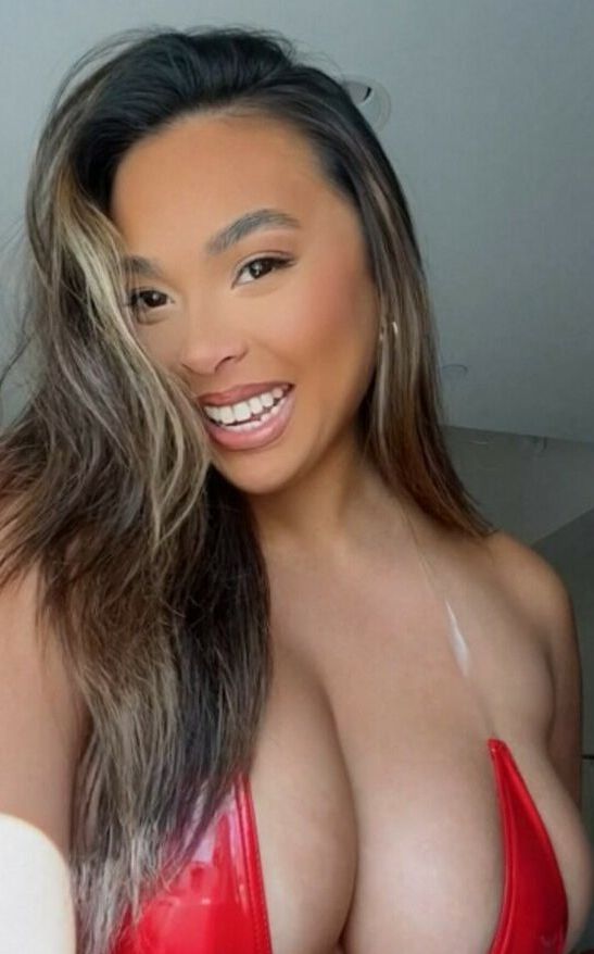 Linda Vo nude