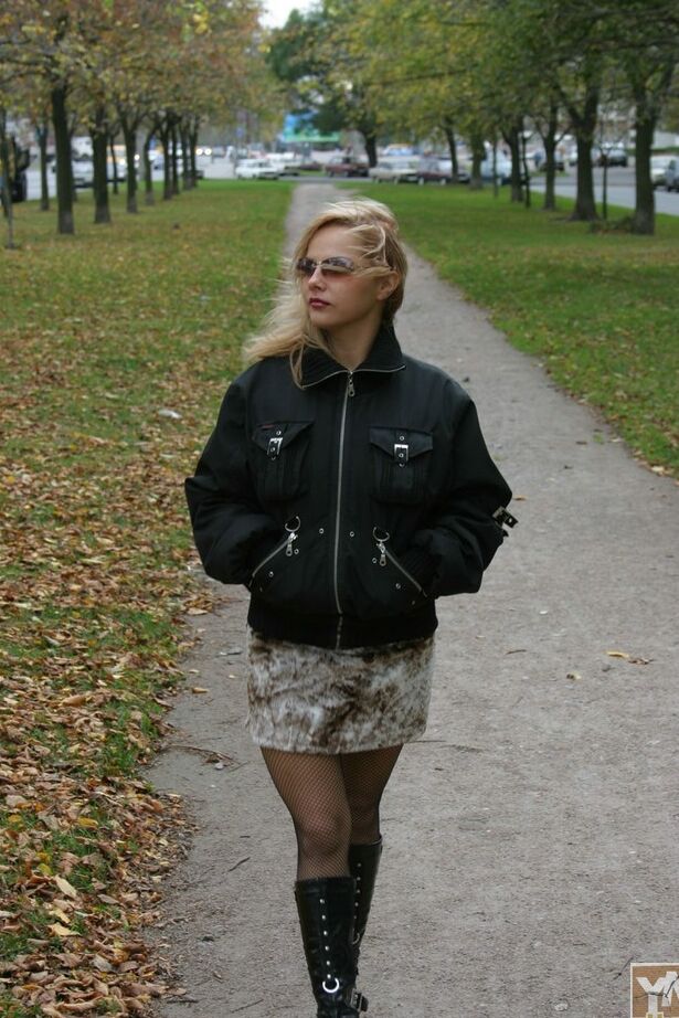 Girl pickup in the street for some XXX