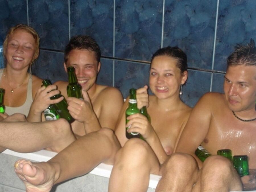Amateur girls topless and naked on the beach and in the room