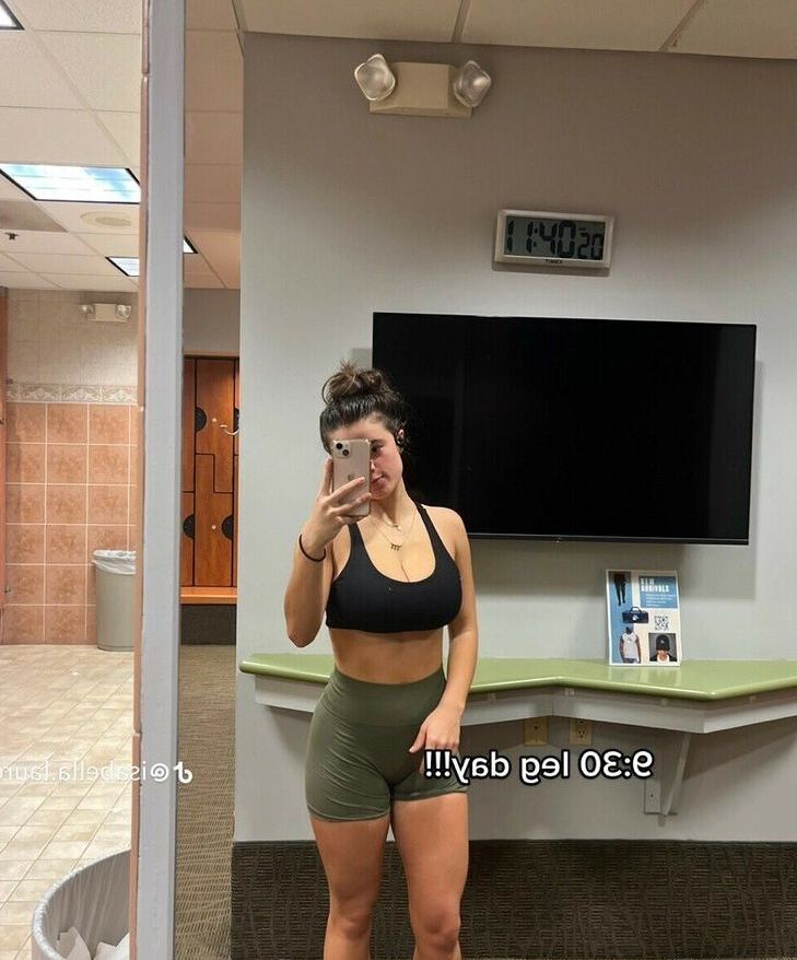Isabella Lauren nude