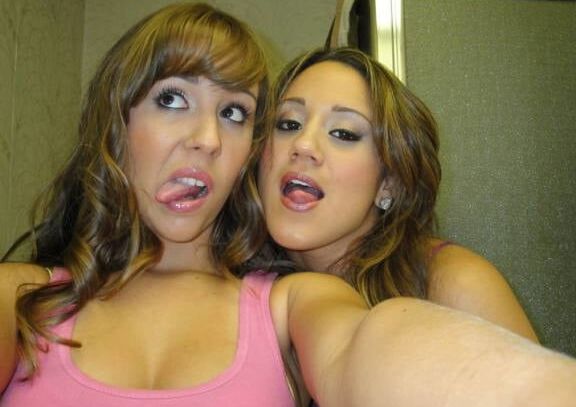 SDRUWS - LESBIAN NAUGHTY FRIENDS HAVING FUN AFTER PARTY