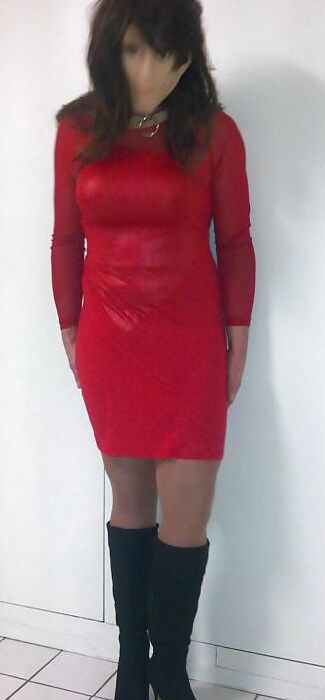 Me in a red dress cd tv