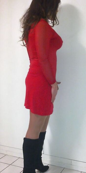 Me in a red dress cd tv