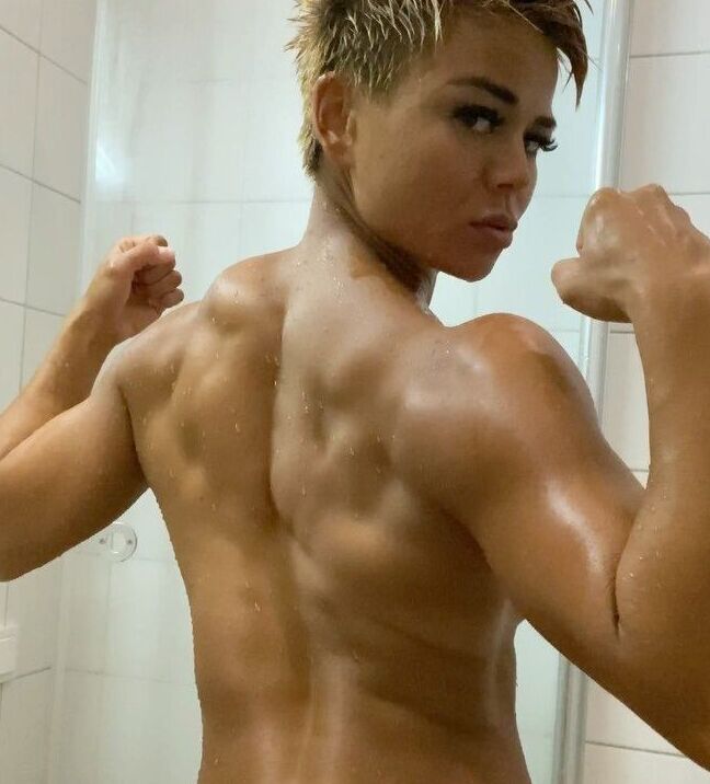 Sophie Arvebrink nude