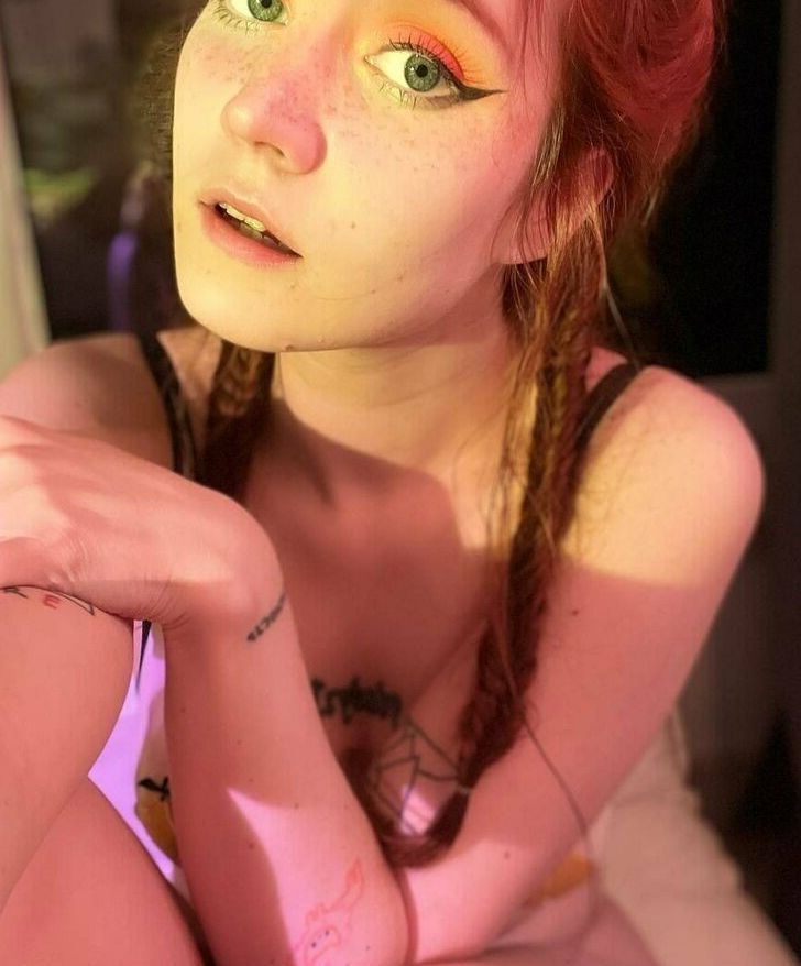 Cutiepie Alice nude