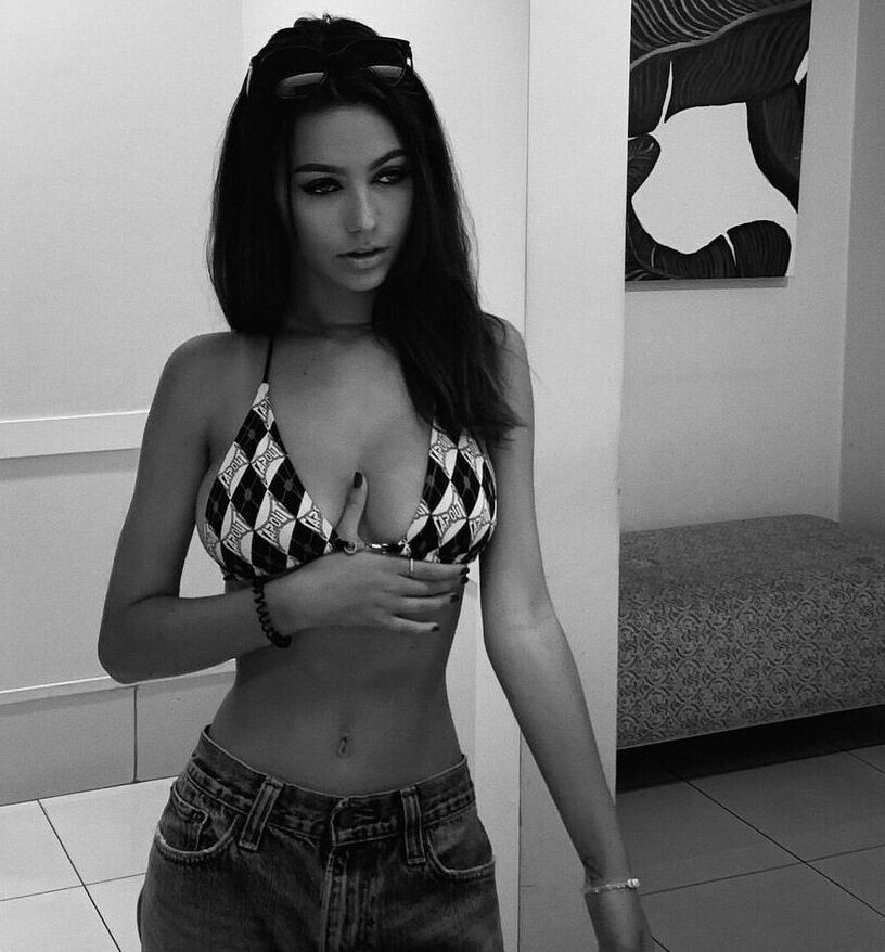 Carly.jb nude