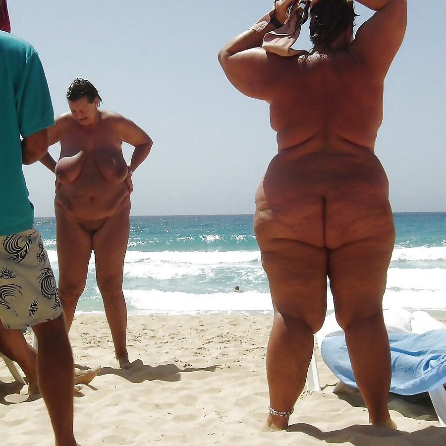 Big Tits & Huge Asses