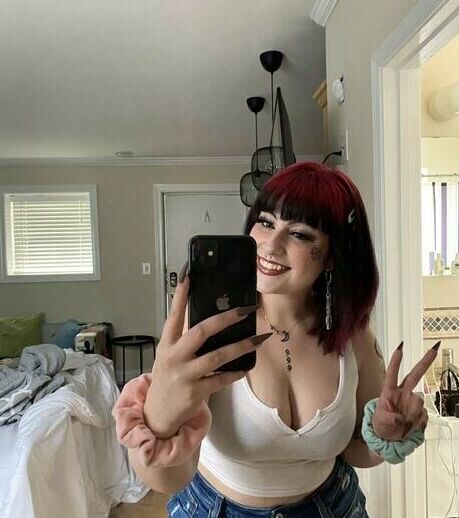 Nekmama nude