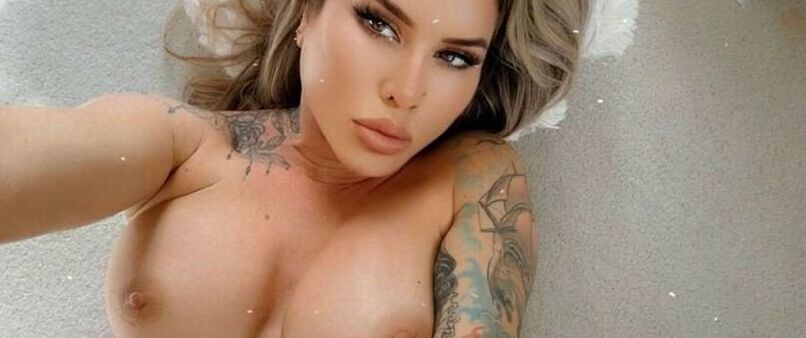 AvaArlo nude