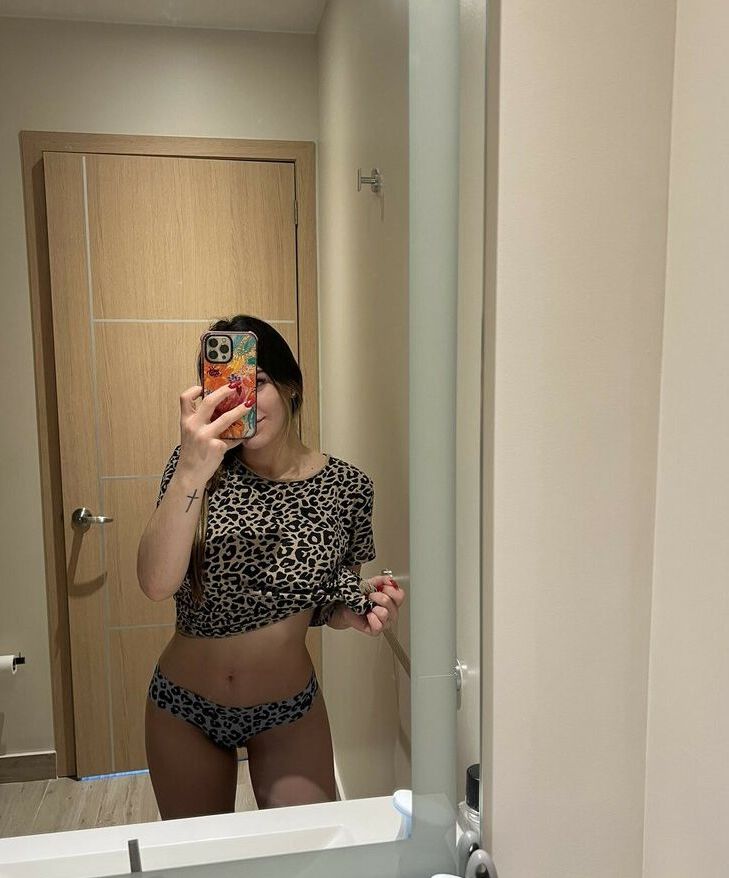 Vickyizquierdo nude