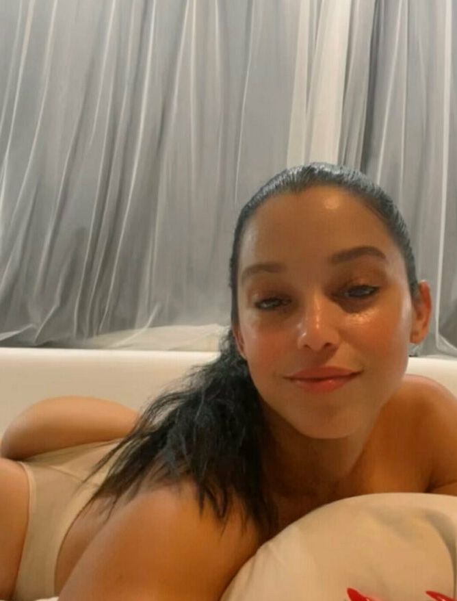 Abella Anderson nude