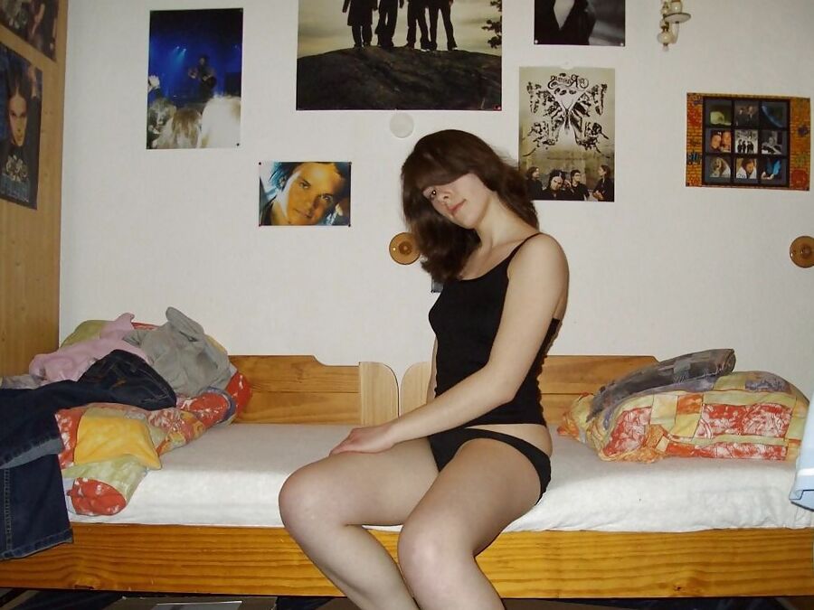 CollegeSlut From SmutDates.com