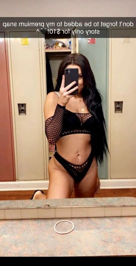 Hailey Gallant nude
