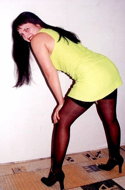 Wife spreads her legs