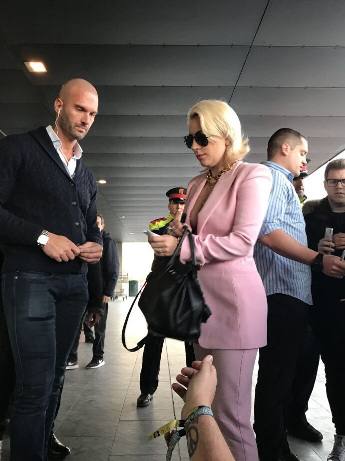 Lady Gaga Braless