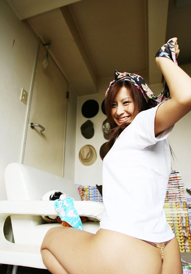 Reina has a shy slutty side to show you too
